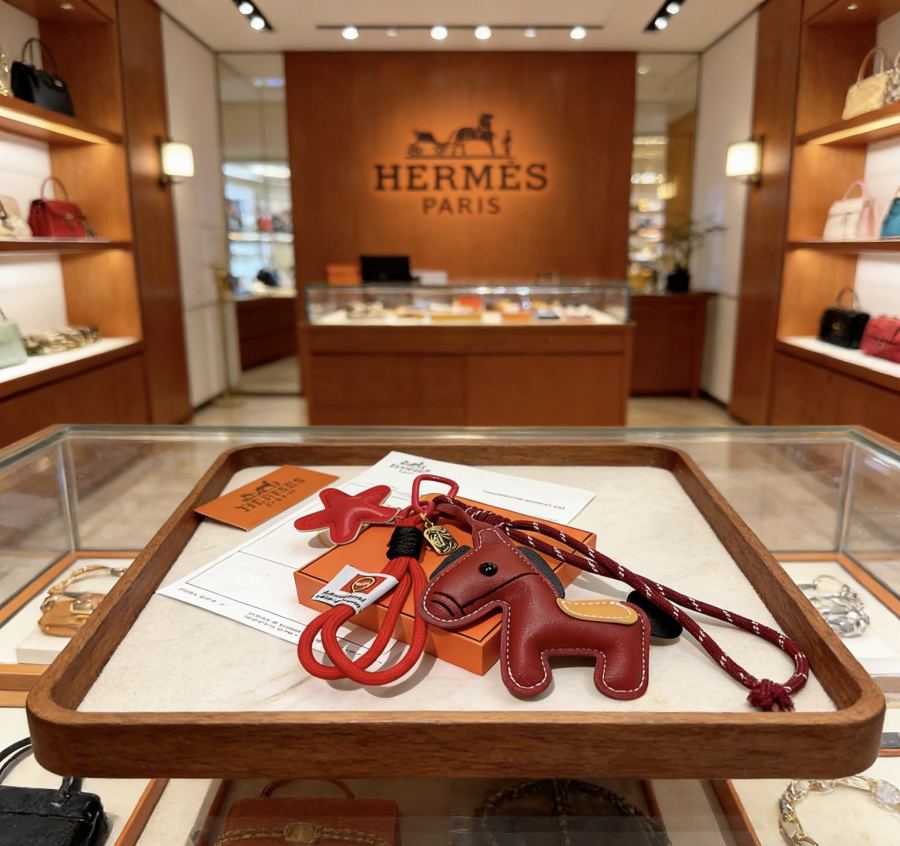 Hermes Jewelry New Hermes Charm Keychain Hermes 1:1 k Keychain — photo 2