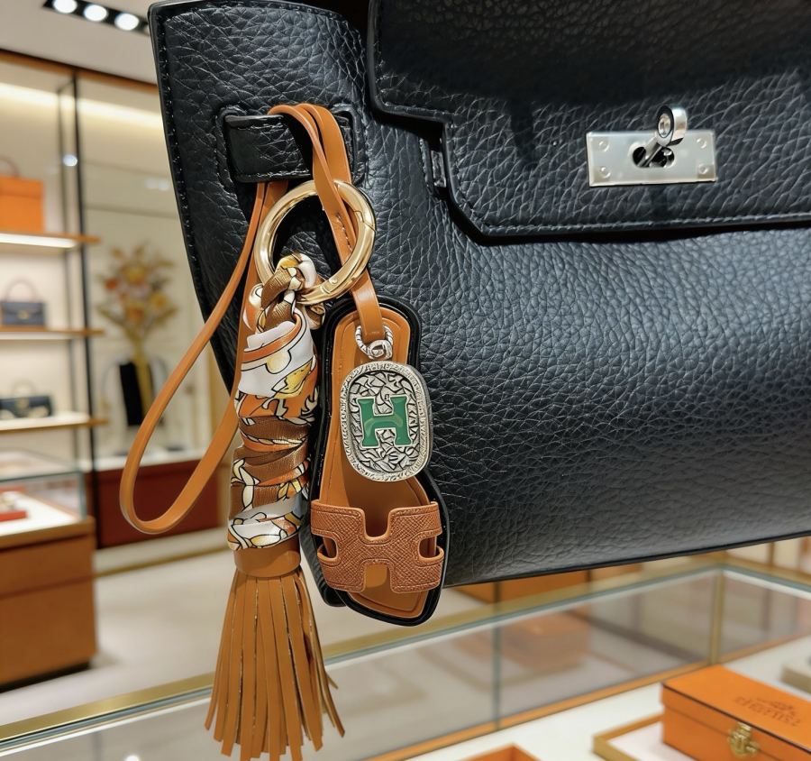 Hermes Jewelry New Hermes Charm Keychain Hermes 1:1 k Keychain — photo 6
