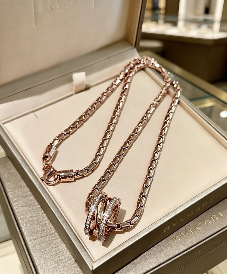 Bvlgari Jewelry Bvlgari V BVLGARI DIVAS‘ DREAM 18 K Bvlgari 60 — AAA Quality Replica — photo 7