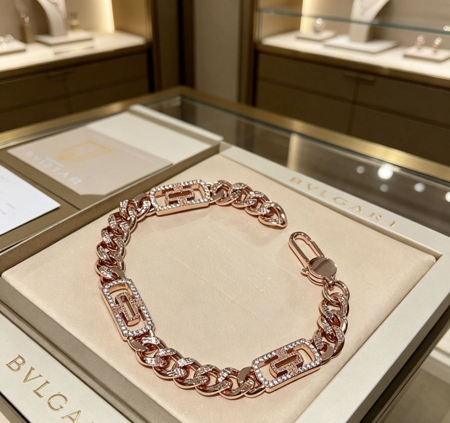 Bvlgari Jewelry Bvlgari V BVLGARI DIVAS‘ DREAM V Bvlgari:18 — 1:1 Replica For Sale — photo 5