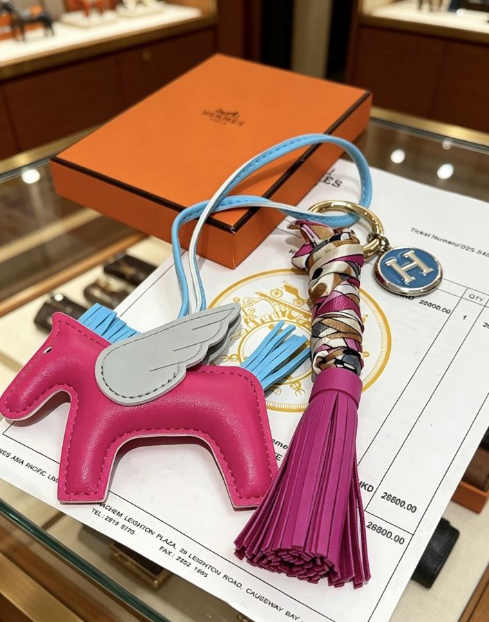 Hermes Jewelry New Hermes Keychain Hermes Charm Keychain Hermes 1:1 k Keychain — photo 3