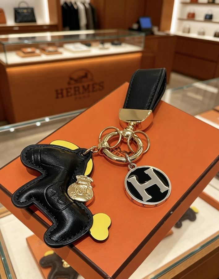 Hermes Jewelry New Hermes Keychain Hermes Charm Keychain Hermes 1:1 k Keychain — photo 2