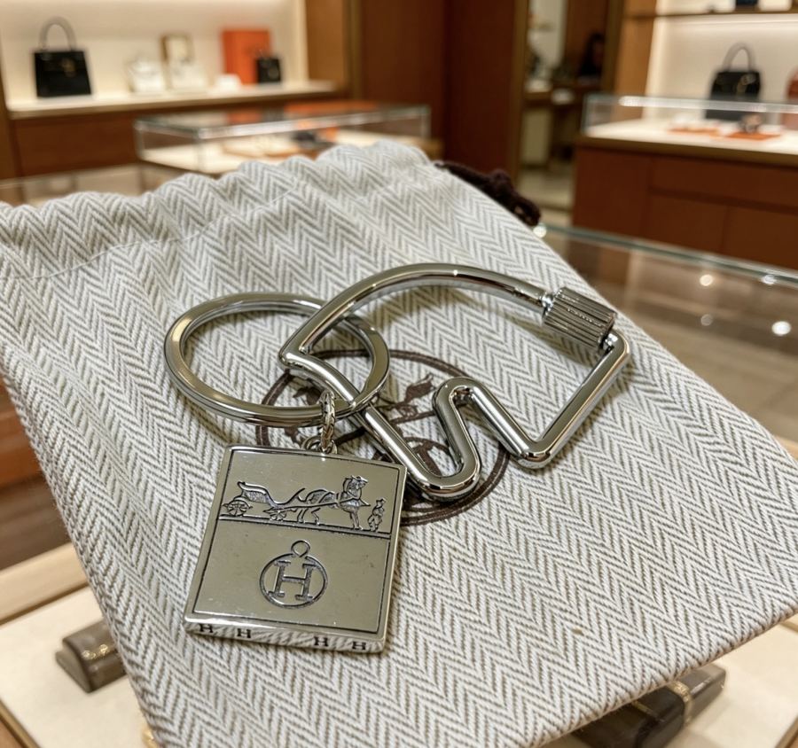 Hermes Jewelry New Hermes Keychain Hermes Charm Keychain Hermes 1:1 k Keychain — photo 2