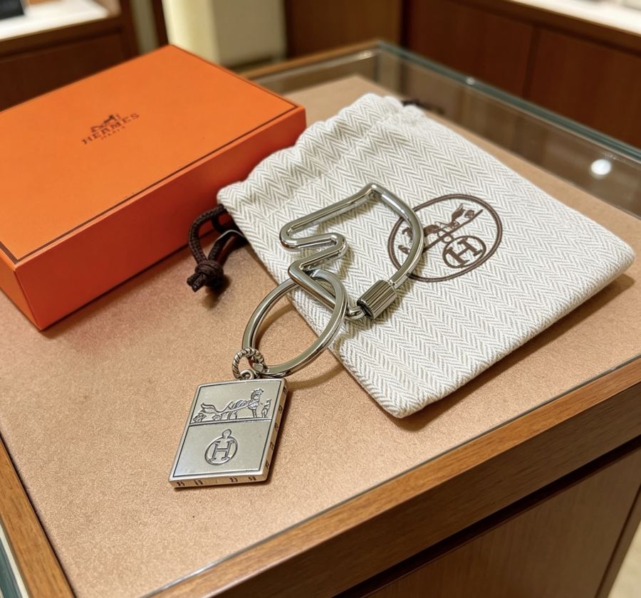 Hermes Jewelry New Hermes Keychain Hermes Charm Keychain Hermes 1:1 k Keychain — photo 6