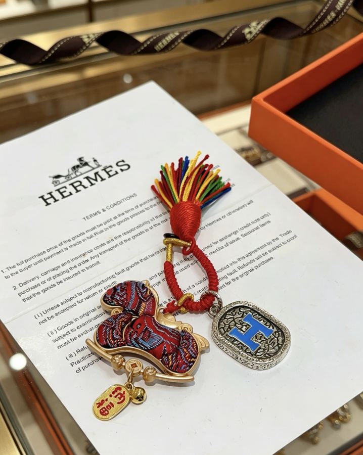 Hermes Jewelry New Hermes Keychain Hermes Charm Keychain Hermes 1:1 k Keychain — photo 5