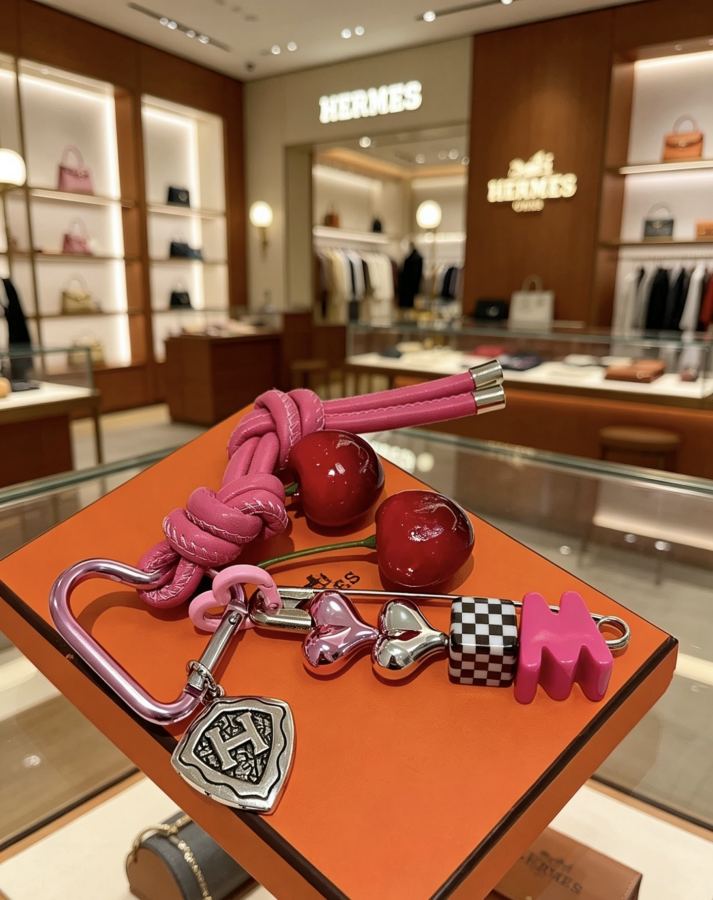 Hermes Jewelry New Hermes Keychain Hermes Charm Keychain Hermes 1:1 k Keychain — photo 3