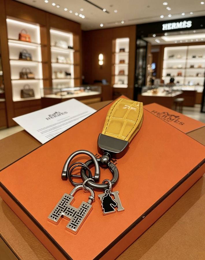 Hermes Jewelry New Hermes Keychain Hermes Charm Keychain Hermes 1:1 k Keychain — photo 4