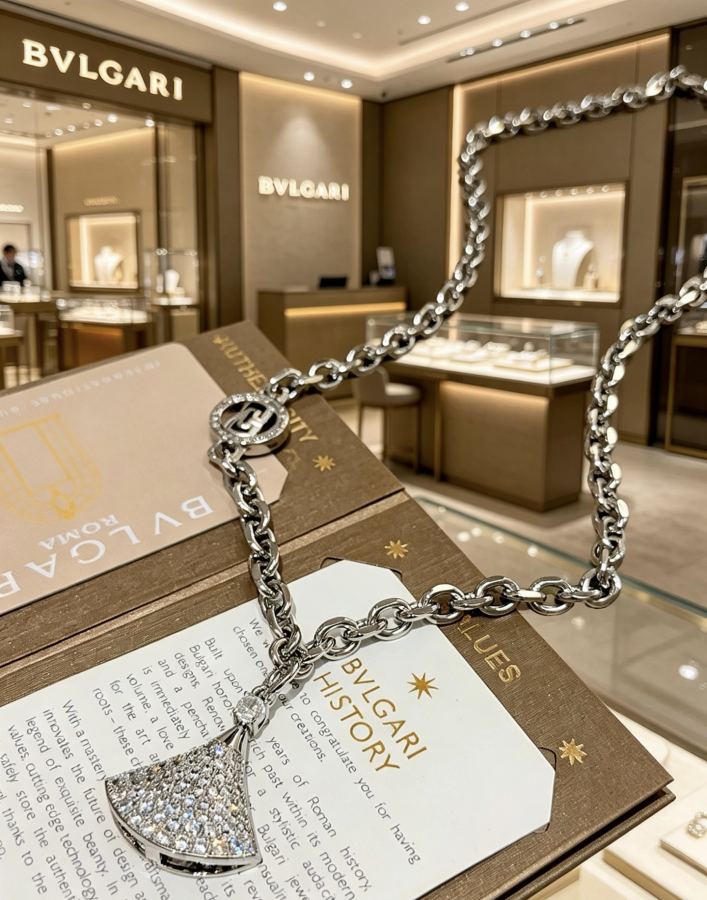 Bvlgari Jewelry Bvlgari V BVLGARI DIVAS‘ DREAM V Bvlgari — AAA Quality Replica — photo 2