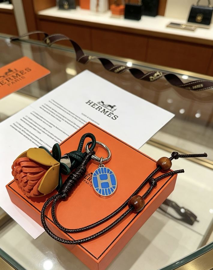 Hermes Jewelry New Hermes Keychain Hermes Charm Keychain Hermes 1:1 k Keychain — photo 5