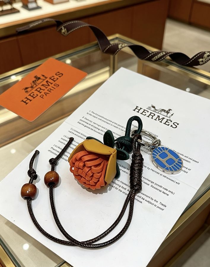 Hermes Jewelry New Hermes Keychain Hermes Charm Keychain Hermes 1:1 k Keychain — photo 3