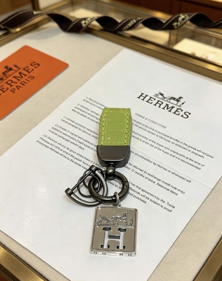 Hermes Jewelry New Hermes Keychain Hermes Charm Keychain Hermes 1:1 k Keychain — photo 3