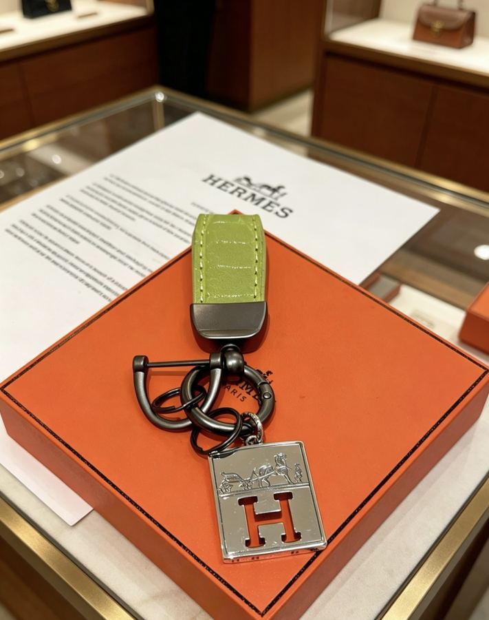 Hermes Jewelry New Hermes Keychain Hermes Charm Keychain Hermes 1:1 k Keychain — photo 2