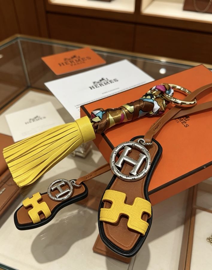 Hermes Jewelry New Hermes Keychain Hermes Charm Keychain Hermes 1:1 k Keychain — photo 4