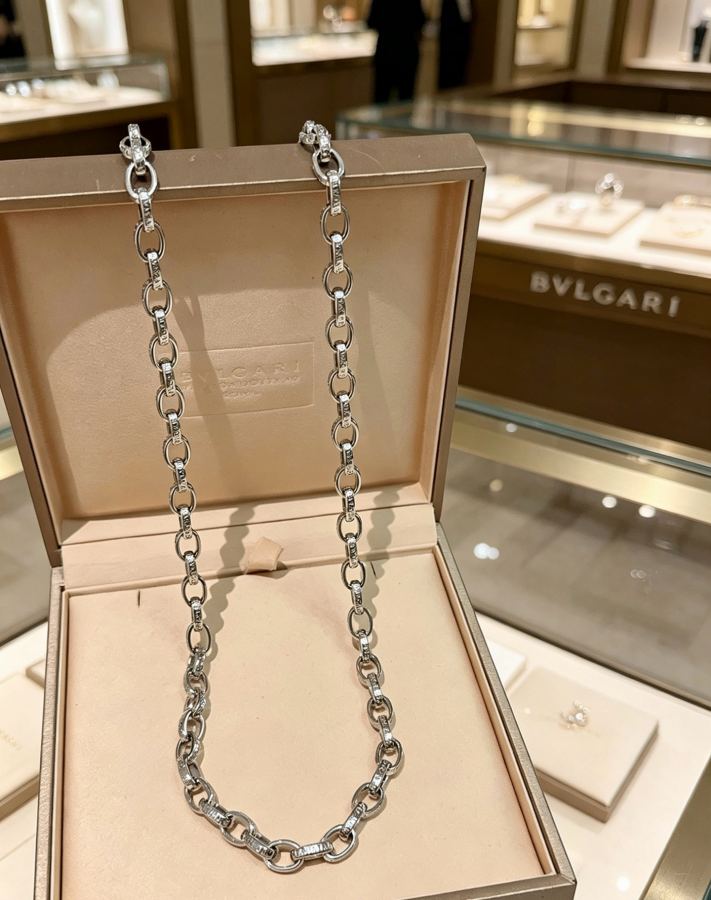 Bvlgari Jewelry Bvlgari V BVLGARI DIVAS‘ DREAM V Bvlgari — 1:1 Replica For Sale — photo 4