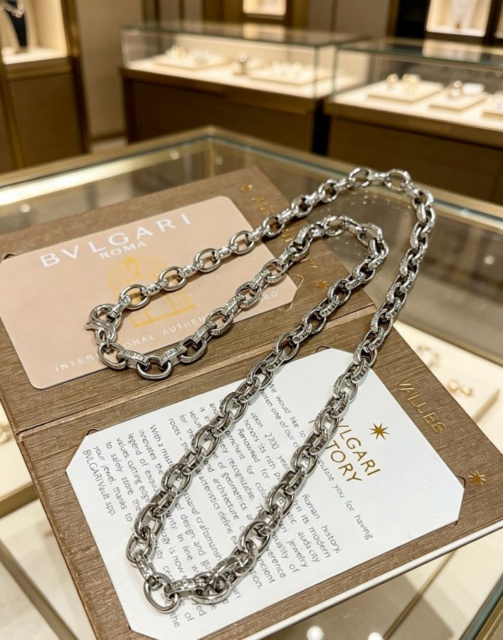 Bvlgari Jewelry Bvlgari V BVLGARI DIVAS‘ DREAM V Bvlgari — 1:1 Replica For Sale — photo 8
