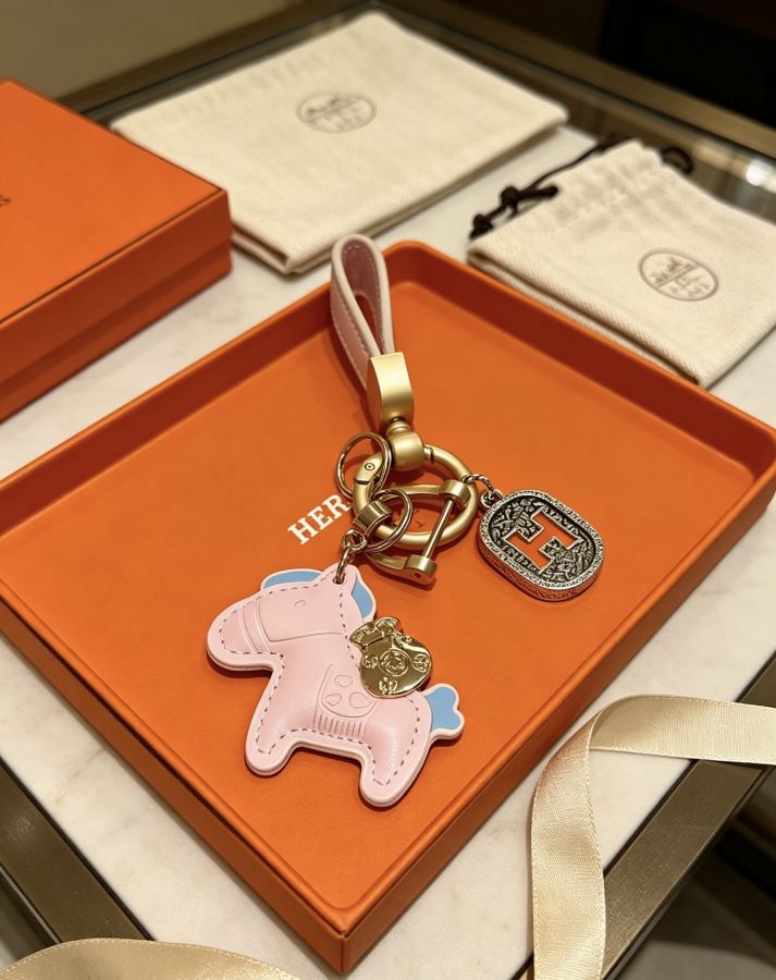 Hermes Jewelry New Hermes Keychain Hermes Charm Keychain Hermes 1:1 k Keychain — photo 3
