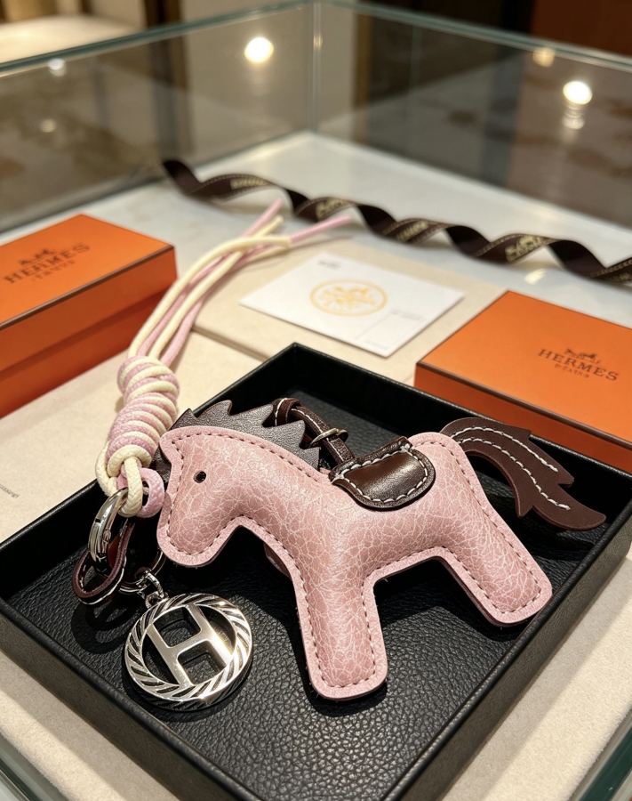 Hermes Jewelry New Hermes Keychain Hermes Charm Keychain Hermes 1:1 k Keychain — photo 5