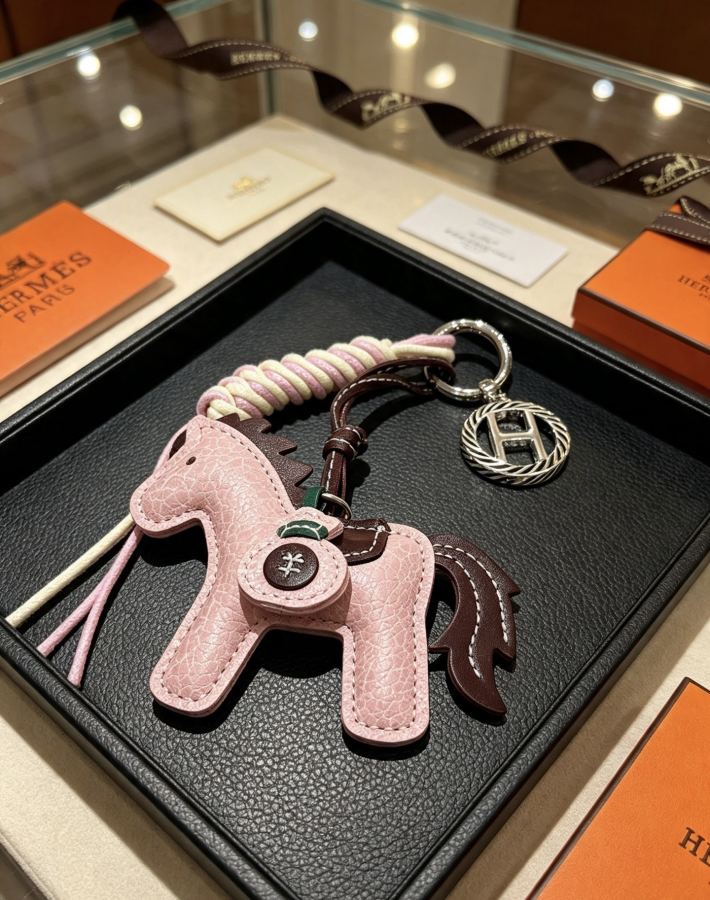 Hermes Jewelry New Hermes Keychain Hermes Charm Keychain Hermes 1:1 k Keychain — photo 4
