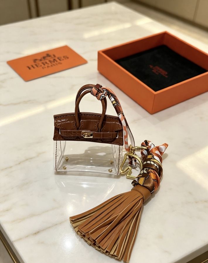Hermes Jewelry New Hermes Keychain Hermes Charm Keychain Hermes 1:1 k Keychain — photo 5