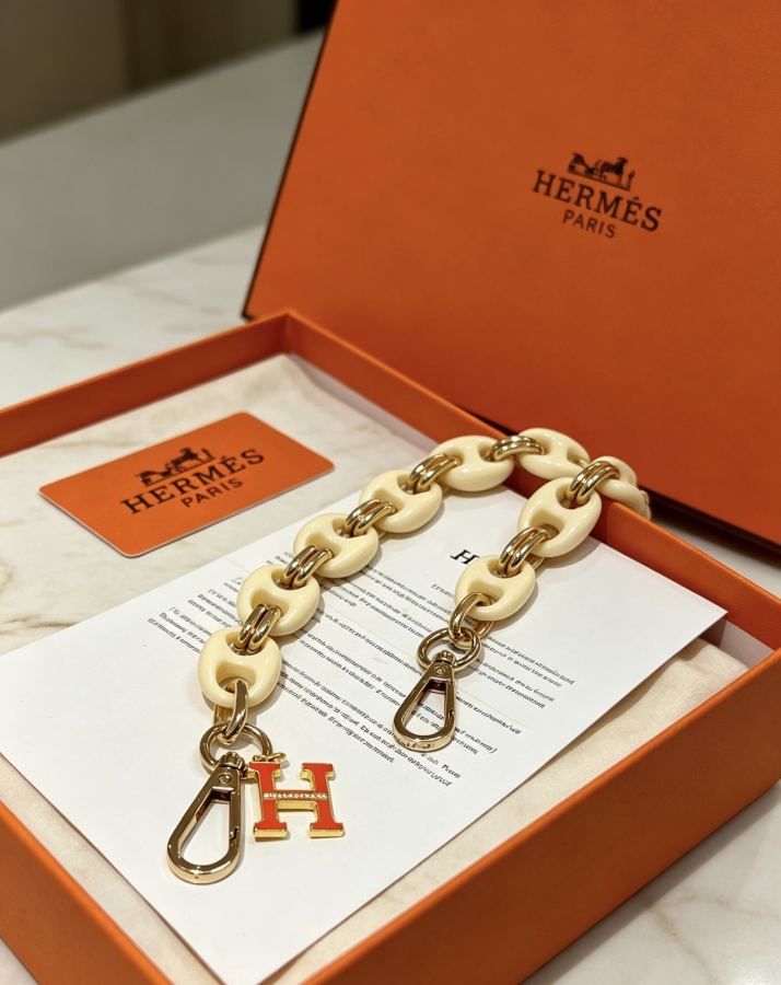 Hermes Jewelry New Hermes Keychain Hermes Charm Keychain Hermes 1:1 k Charm — photo 5