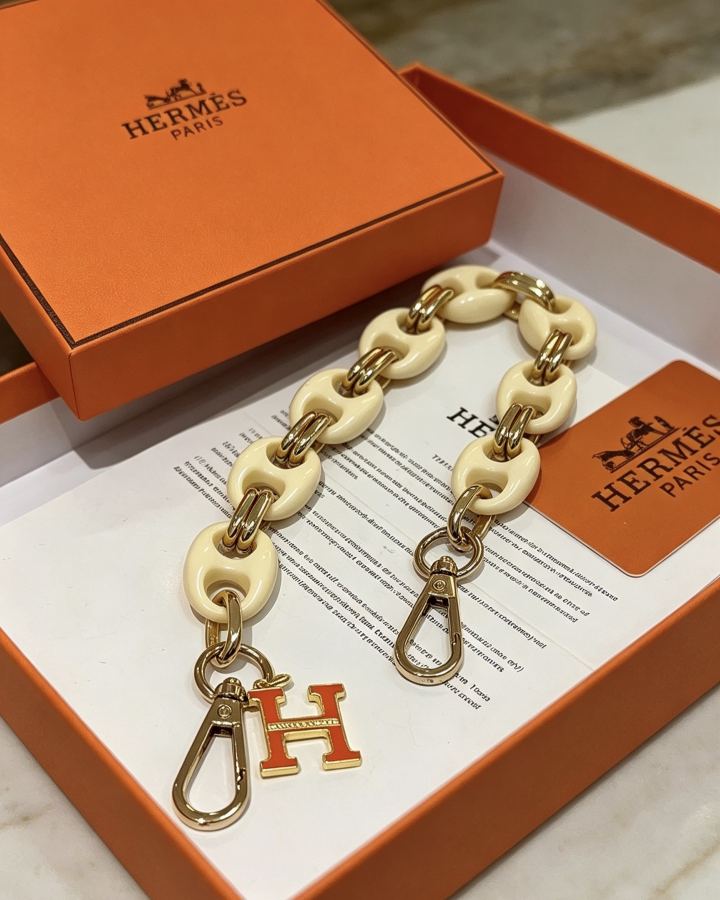 Hermes Jewelry New Hermes Keychain Hermes Charm Keychain Hermes 1:1 k Charm — photo 4