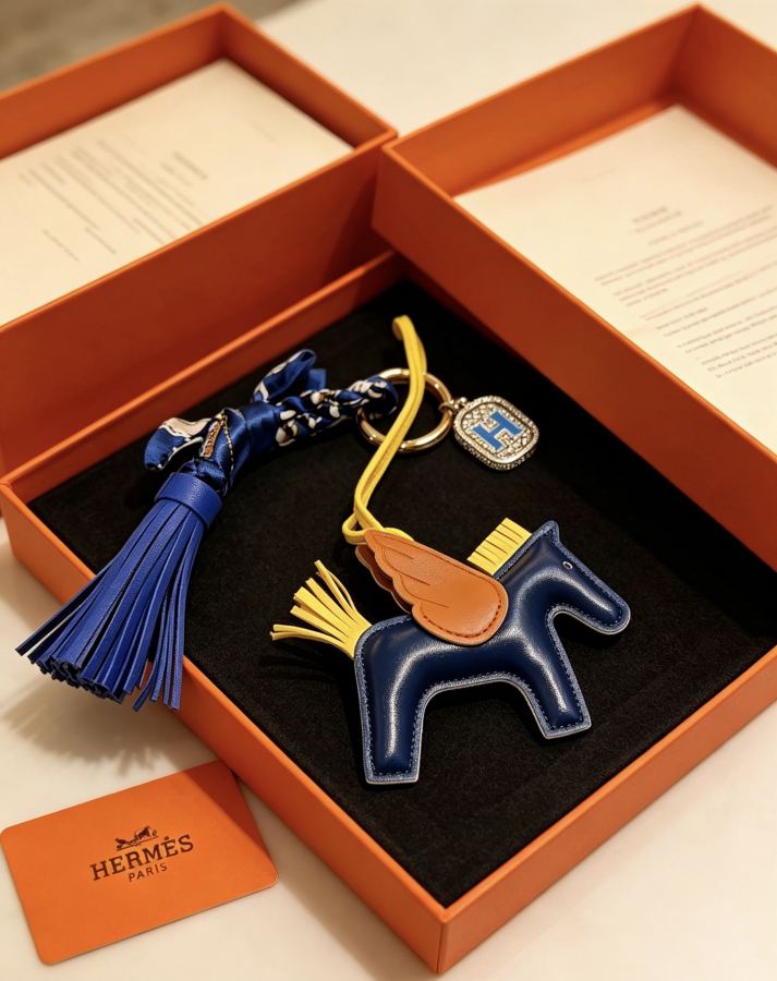 Hermes Jewelry New Hermes Keychain Hermes Charm Keychain Hermes 1:1 k Charm — photo 4