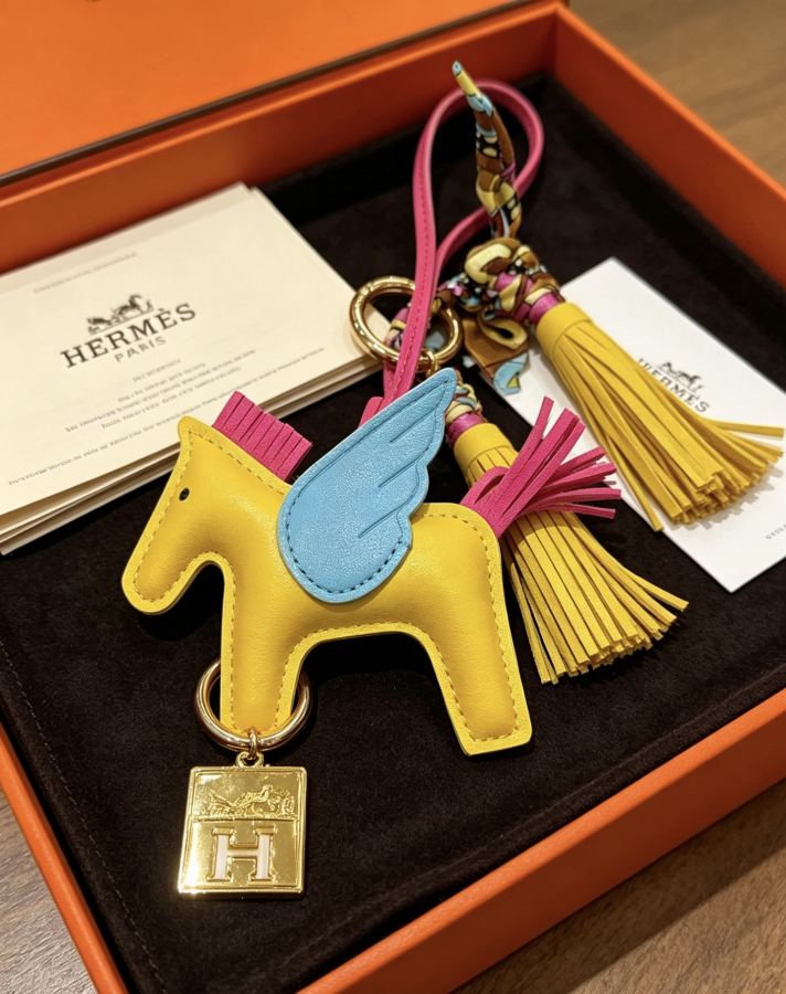 Hermes Jewelry New Hermes Keychain Hermes Charm Keychain Hermes 1:1 k Charm — photo 5