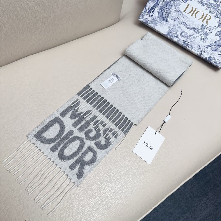 Dior scarf My goodness, I want to give everyone an amount of money! — 1:1 Replica For Sale — photo 6