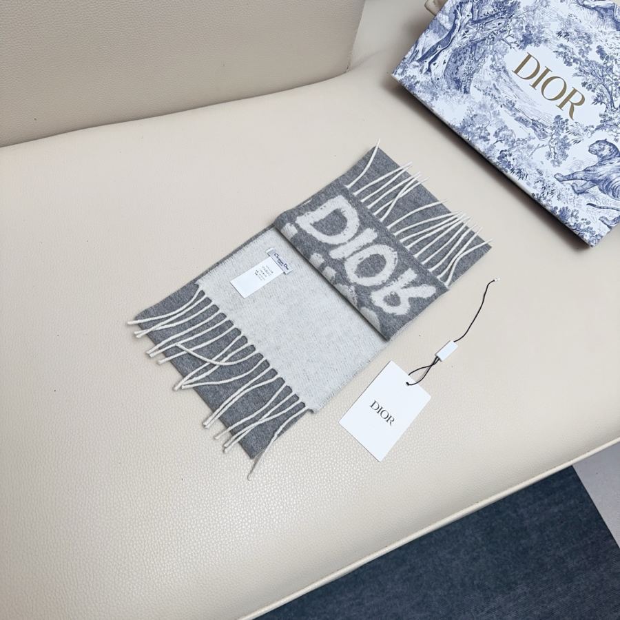 Dior scarf My goodness, I want to give everyone an amount of money! — 1:1 Replica For Sale — photo 3
