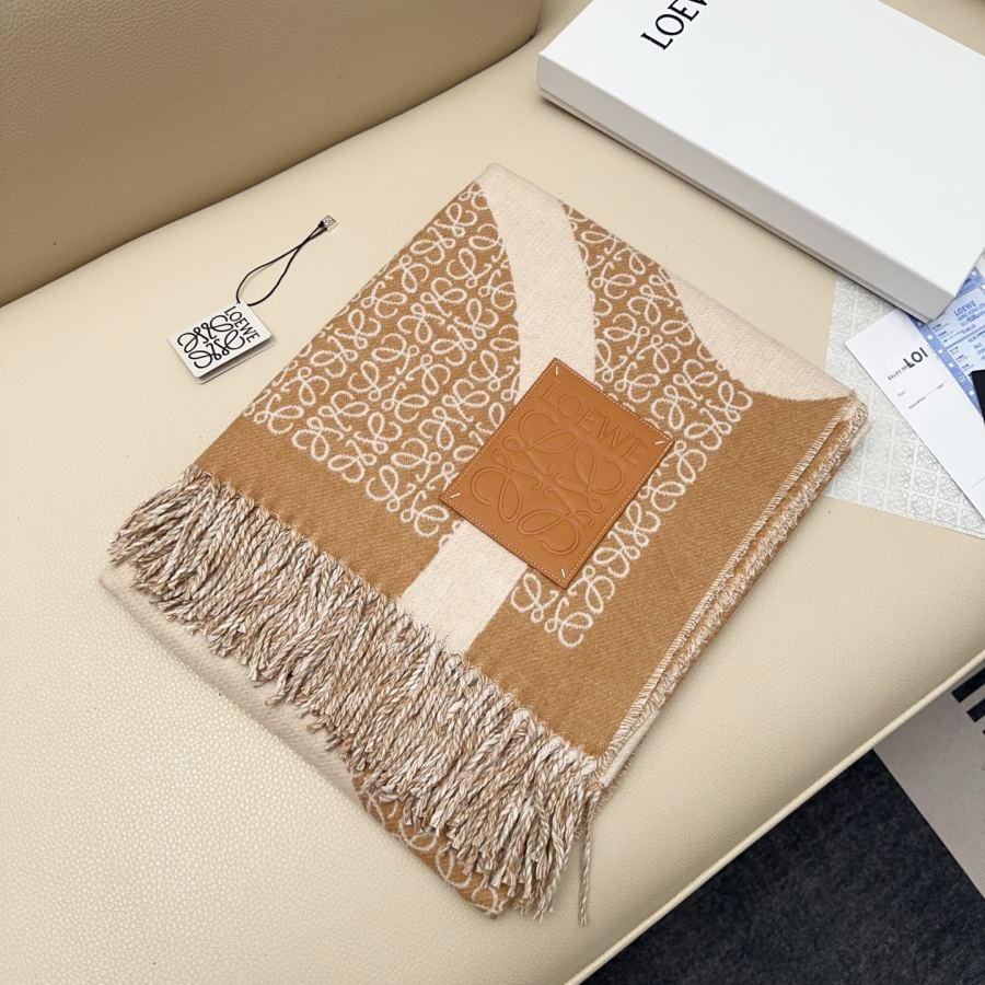 Loewe scarf New Khaki Green Anagram LOEWE L 24 C Loewe logo 130×140cm 2x10cm LOEWE Anagram — AAA Quality Replica — photo 3