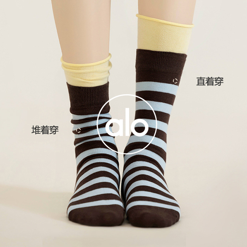 Alo accessories aloyoga Contrast Color Splicing Socks Medium Simple Socks Versatile Simple Pile — 1:1 Replica — photo 4