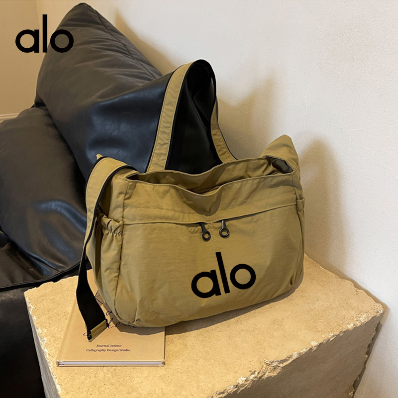 Alo-Zubehör, Alo-Yoga — photo 2