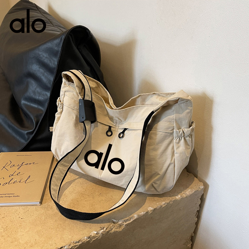 Alo-Zubehör, Alo-Yoga — photo 3