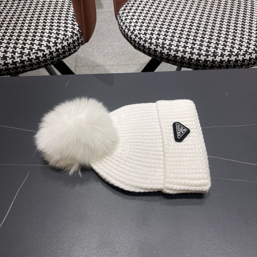 prada hat PRADA 2025 Autumn and Winter fox fur ball counter knitted beanie — AAA Quality Replica — photo 4