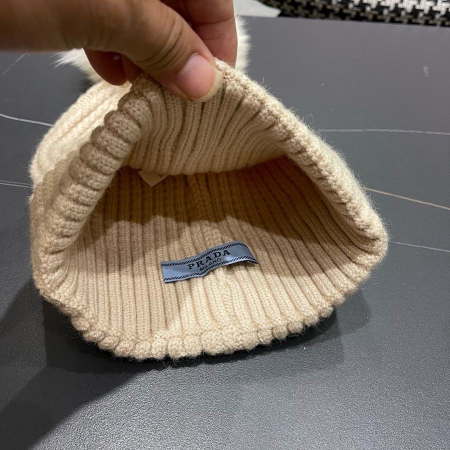 prada hat PRADA 2025 Autumn and Winter fox fur ball counter knitted beanie — AAA Quality Replica — photo 9