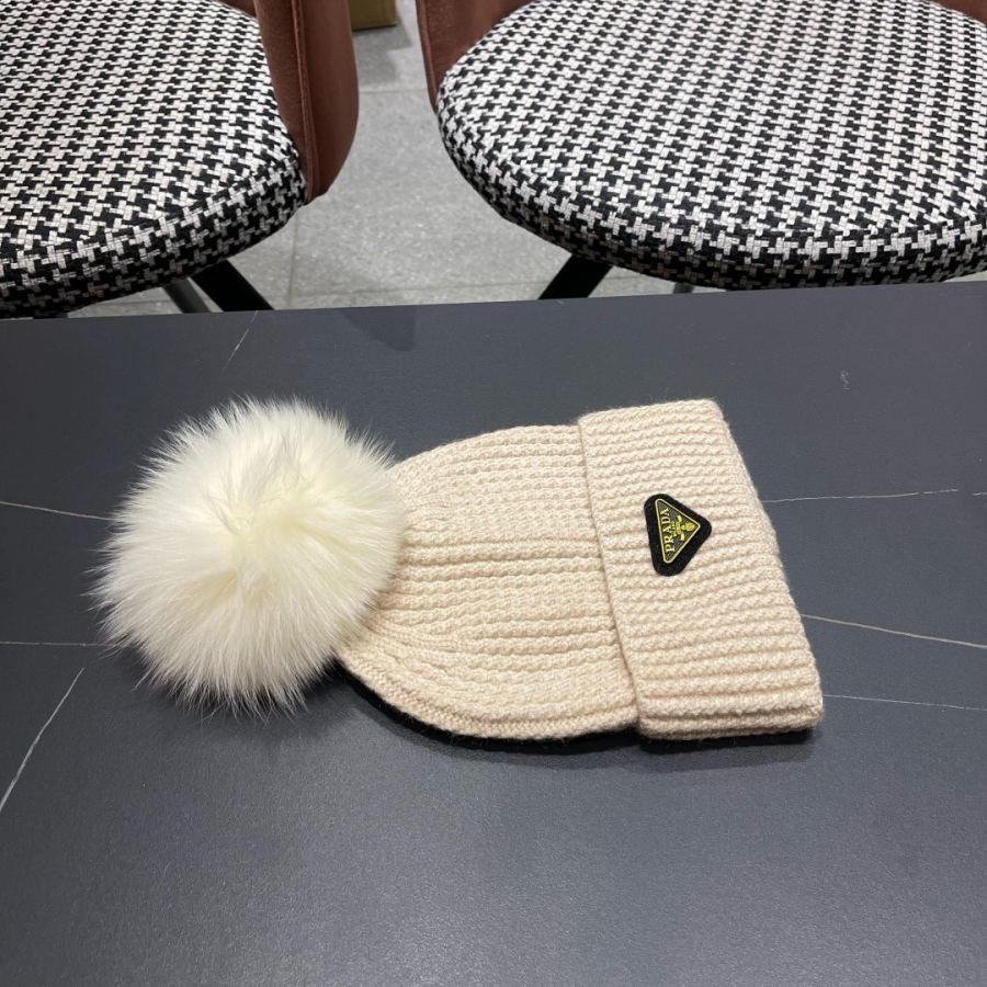 prada hat PRADA 2025 Autumn and Winter fox fur ball counter knitted beanie — AAA Quality Replica — photo 4