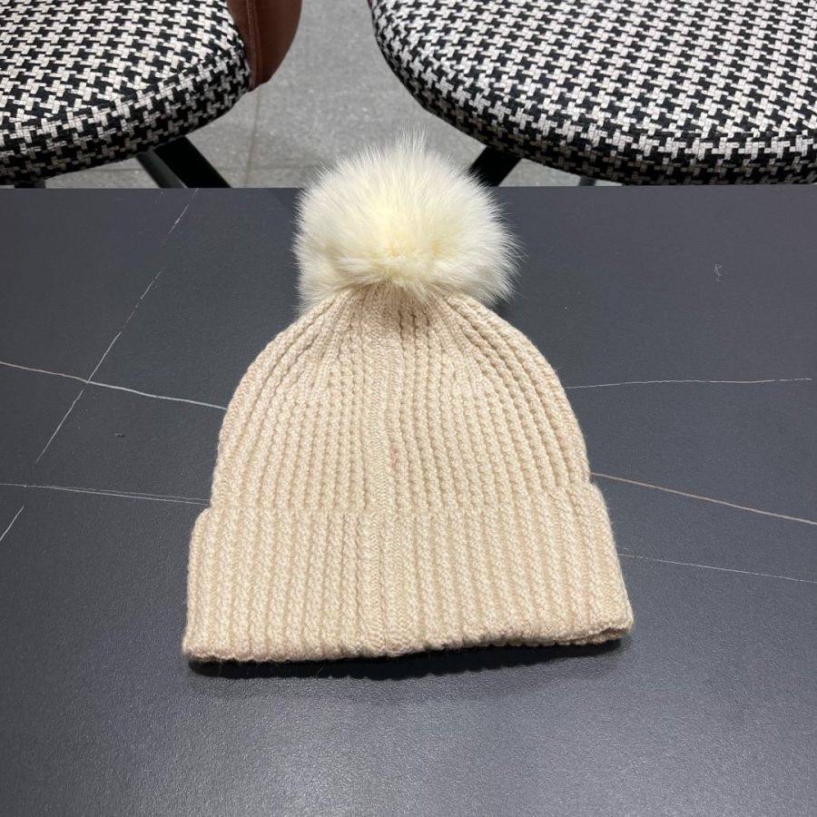 prada hat PRADA 2025 Autumn and Winter fox fur ball counter knitted beanie — AAA Quality Replica — photo 5