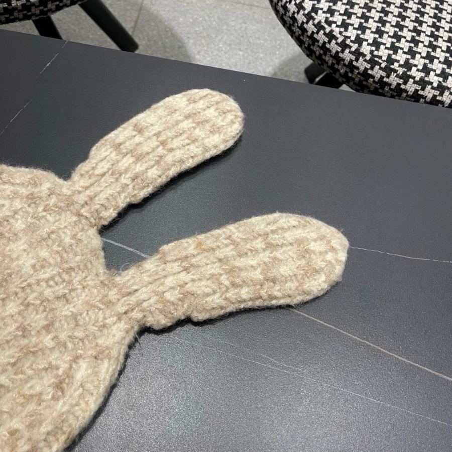 Fendi hat cute age-reducing bunny ears slim woolen hat for women autumn and winter warm Internet — Premium Replica — photo 9