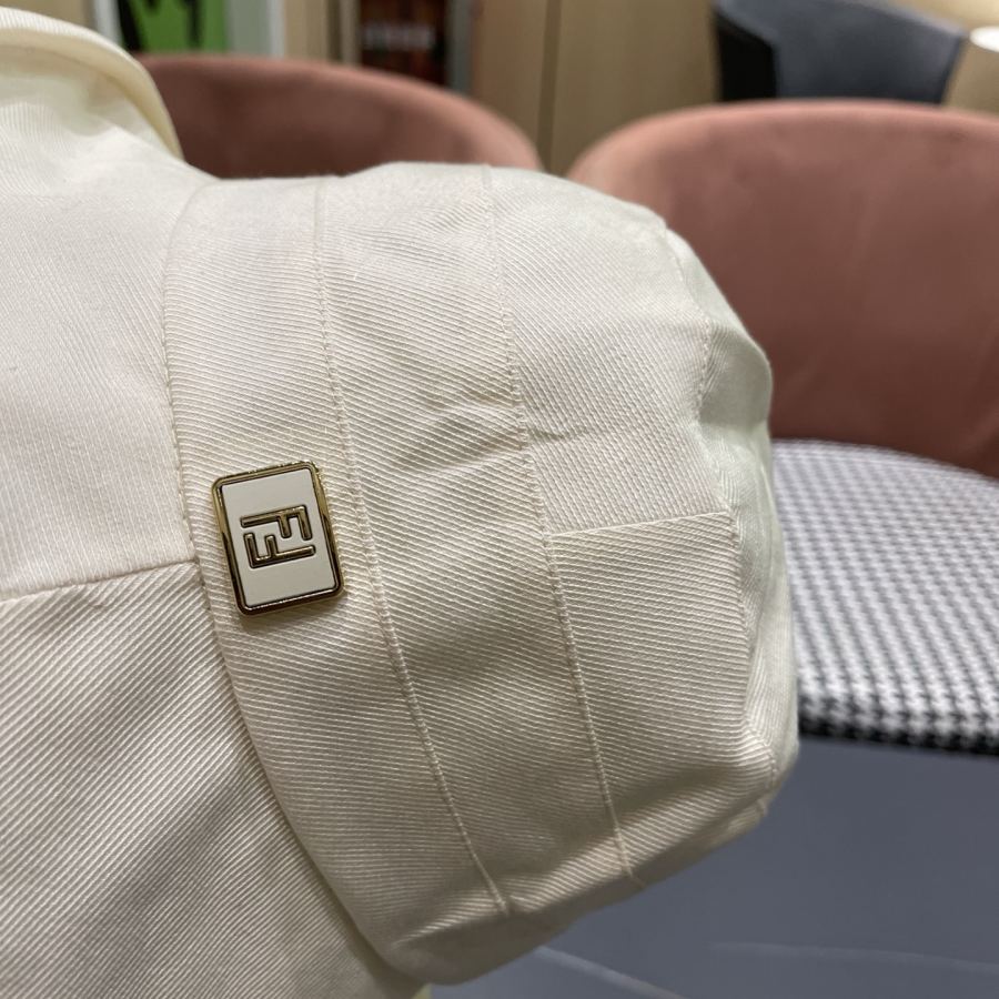 Fendi hat FENDI Beach Sun Hat Face Revealing Small Basin Hat Large Head Circumference Foldable Sun — AAA Quality Replica — photo 10