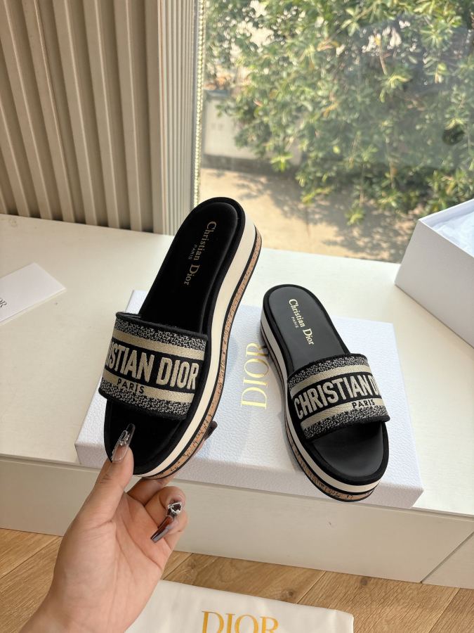 Dior women's shoes G133𝐃𝐢𝐎𝐑 Early Spring New loafers. The slippers and sandals you want — AAA Quality Replica — photo 5