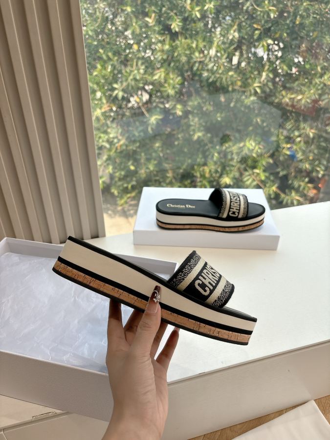 Dior women's shoes G133𝐃𝐢𝐎𝐑 Early Spring New loafers. The slippers and sandals you want — AAA Quality Replica — photo 3