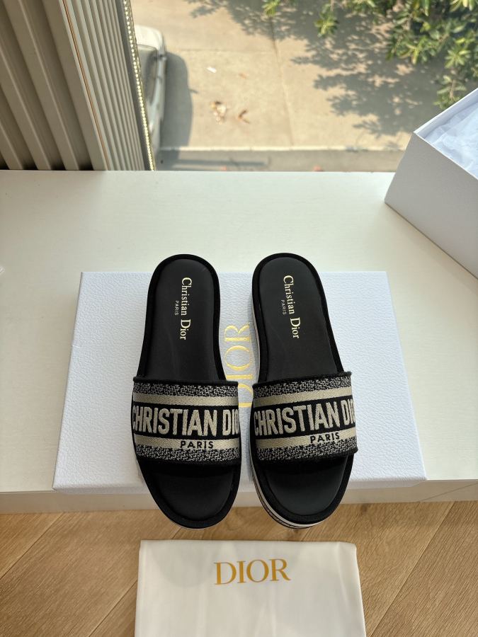 Dior women's shoes G133𝐃𝐢𝐎𝐑 Early Spring New loafers. The slippers and sandals you want — AAA Quality Replica — photo 4