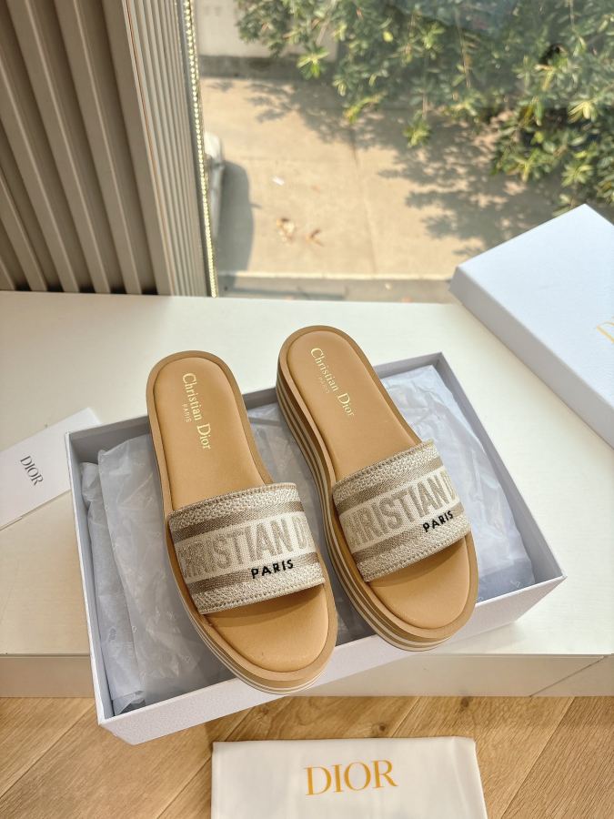 Dior women's shoes G133𝐃𝐢𝐎𝐑 Early Spring New loafers. The slippers and sandals you want — 1:1 Replica For Sale