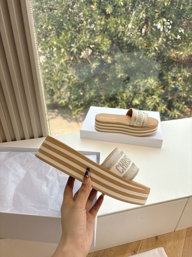 Dior women's shoes G133𝐃𝐢𝐎𝐑 Early Spring New loafers. The slippers and sandals you want — 1:1 Replica For Sale — photo 3