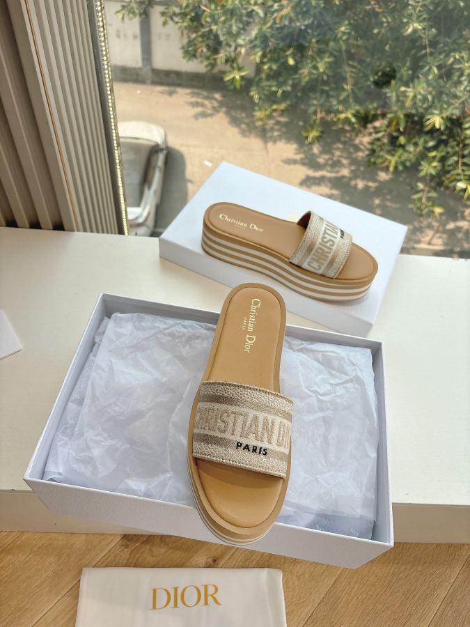 Dior women's shoes G133𝐃𝐢𝐎𝐑 Early Spring New loafers. The slippers and sandals you want — 1:1 Replica For Sale — photo 2