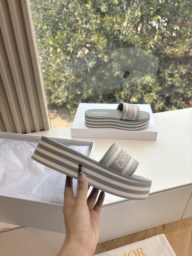 Dior women's shoes G133𝐃𝐢𝐎𝐑 Early Spring New loafers. The slippers and sandals you want — Premium Replica — photo 3
