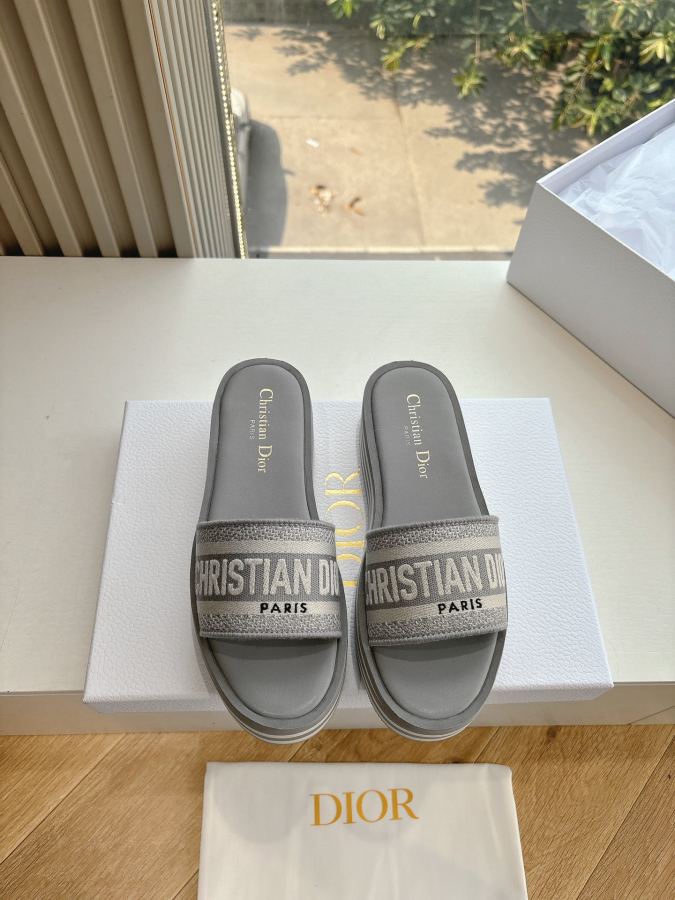 Dior women's shoes G133𝐃𝐢𝐎𝐑 Early Spring New loafers. The slippers and sandals you want — Premium Replica — photo 4