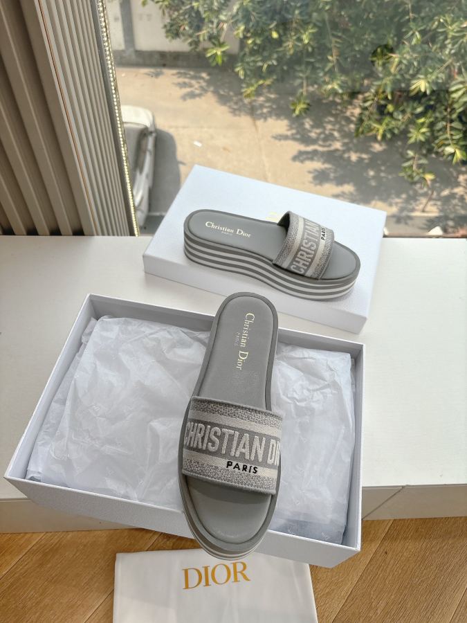 Dior women's shoes G133𝐃𝐢𝐎𝐑 Early Spring New loafers. The slippers and sandals you want — Premium Replica — photo 2