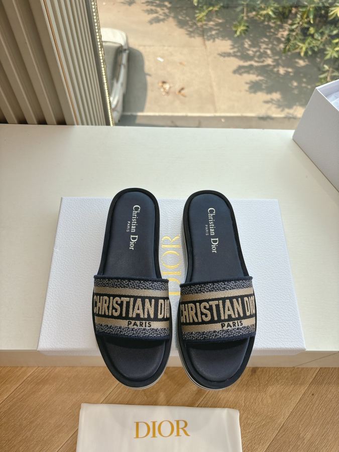Dior women's shoes G133𝐃𝐢𝐎𝐑 Early Spring New loafers. The slippers and sandals you want — 1:1 Replica — photo 4