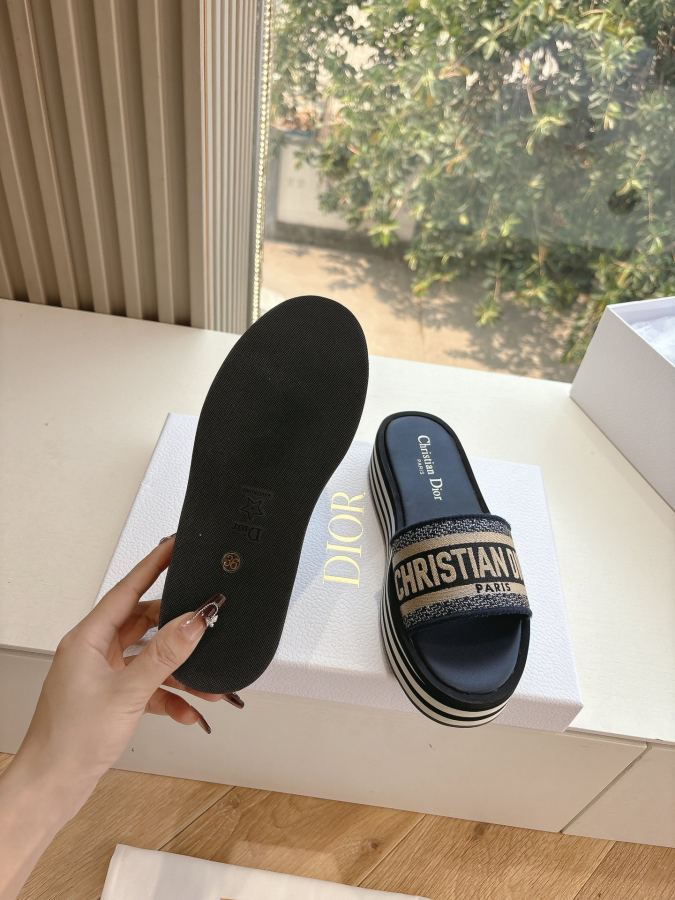 Dior women's shoes G133𝐃𝐢𝐎𝐑 Early Spring New loafers. The slippers and sandals you want — 1:1 Replica — photo 6